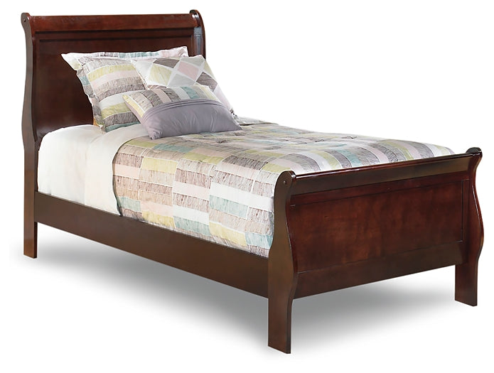 Alisdair Sleigh Bed