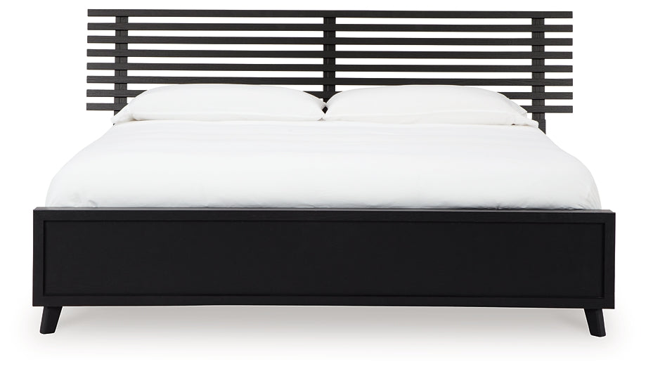 Danziar Slat Panel Bed