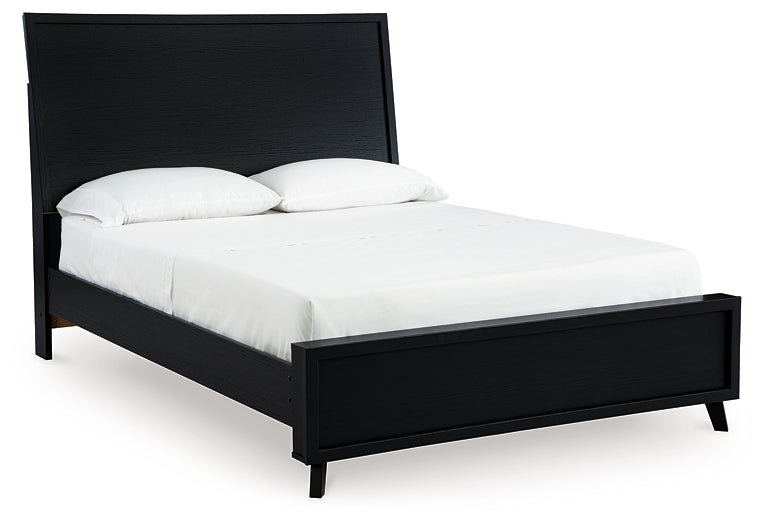 Danziar Panel Bed