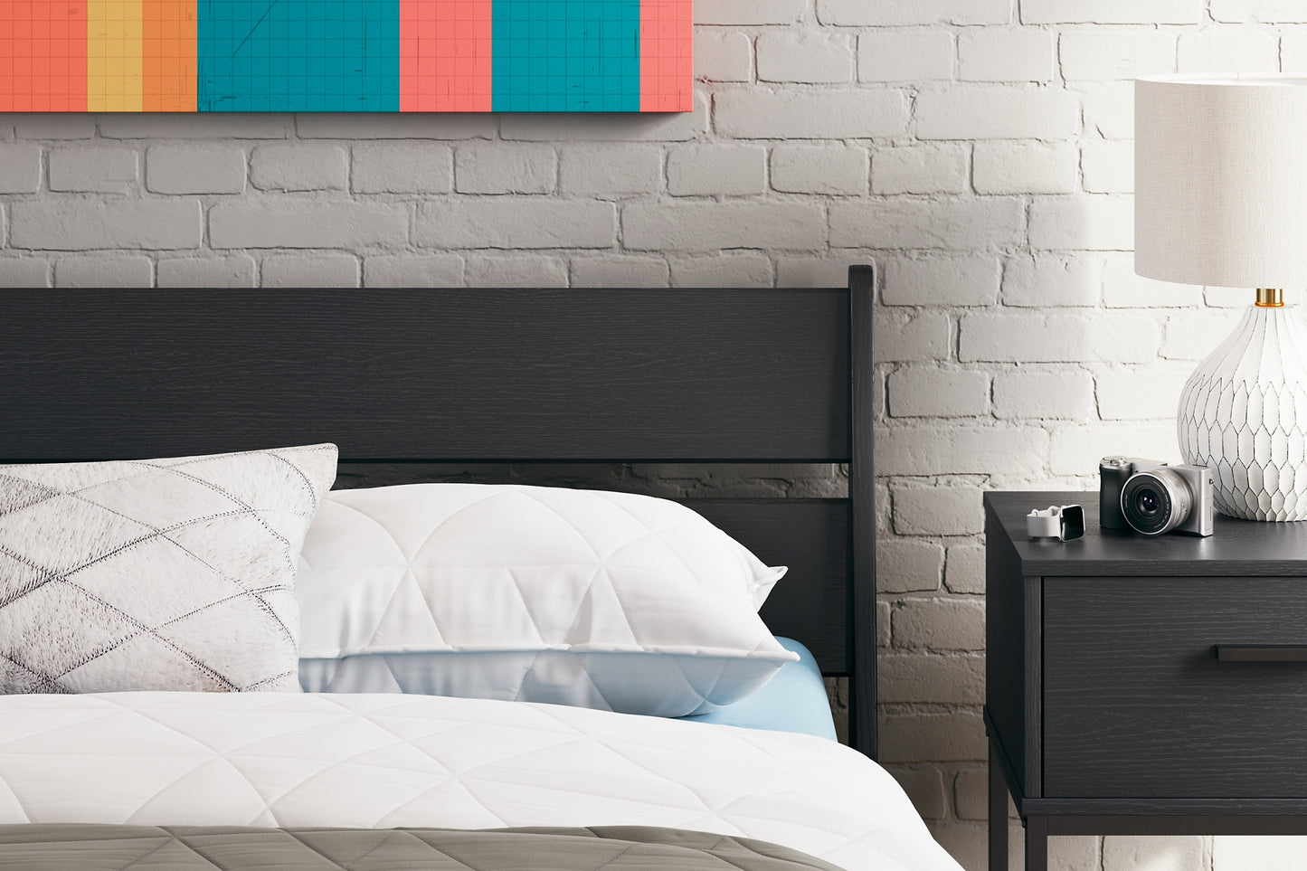 Socalle Panel Platform Bed