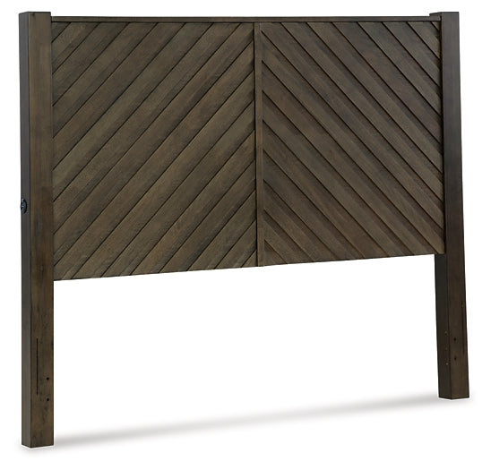 Arkenton Queen Panel Bed with Mirrored Dresser, Chest and Nightstand