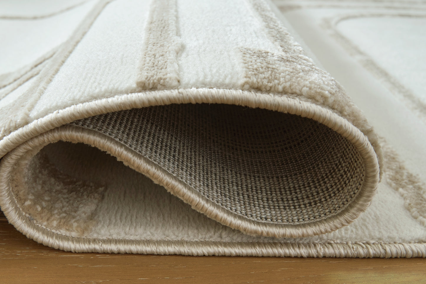 Farongrove Medium Rug