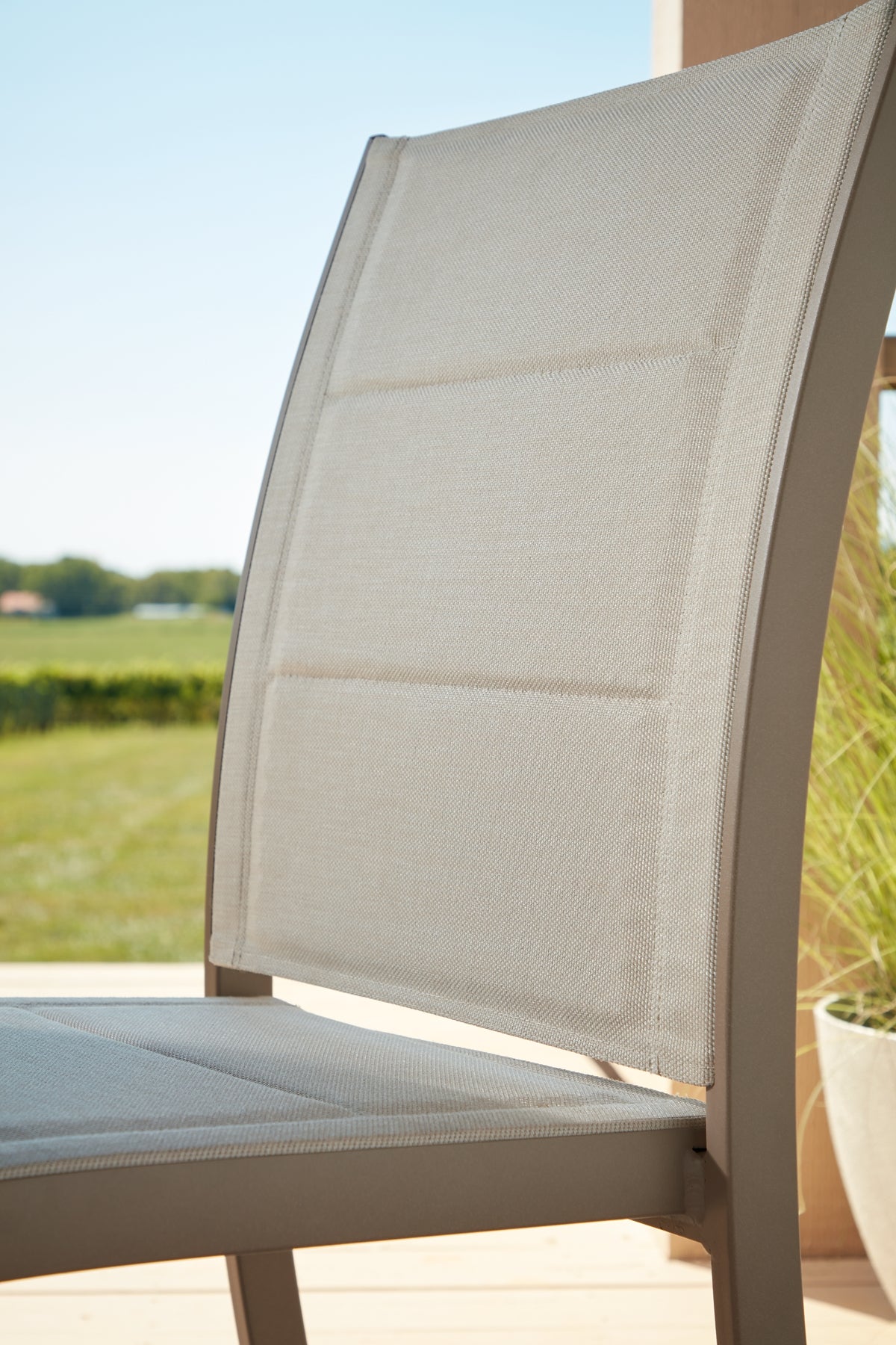 Mission Beach Chairs w/Table Set (3/CN)